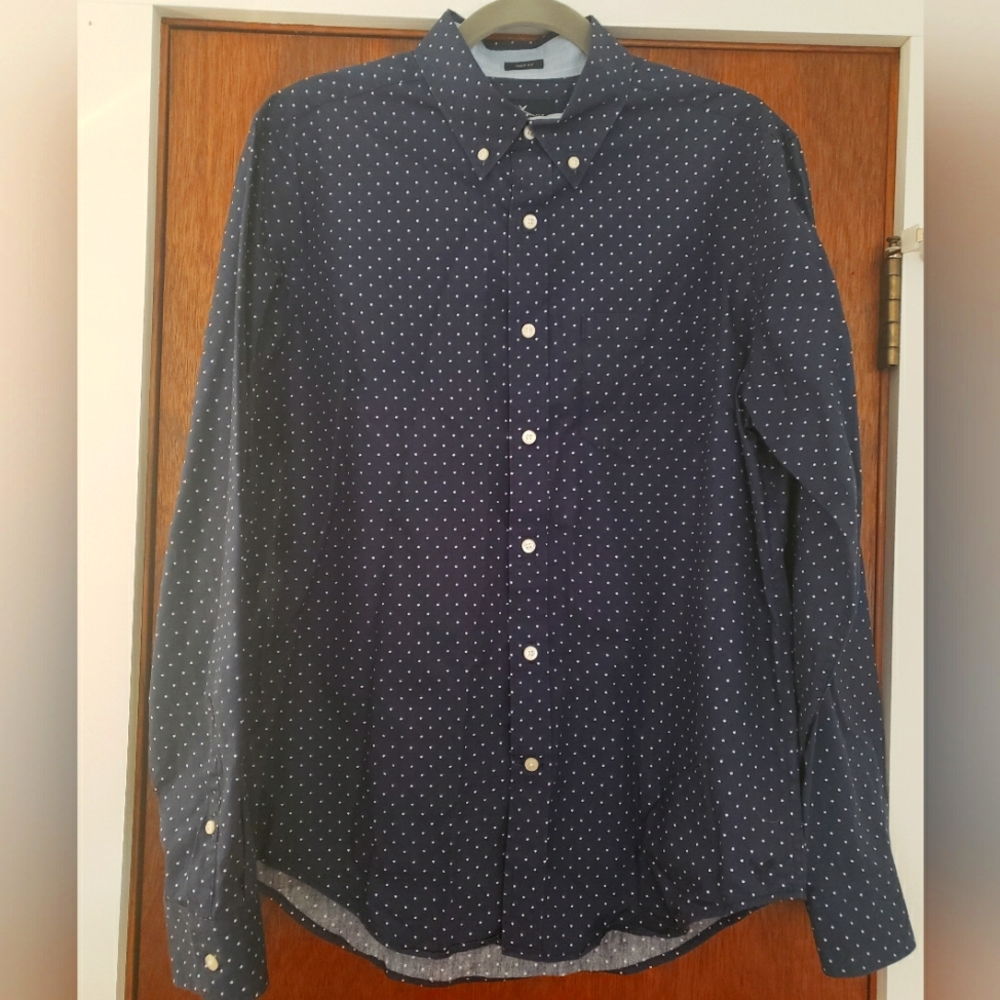 American Eagle Men's Star Polkadot Button Down Long Sleeve Shirt